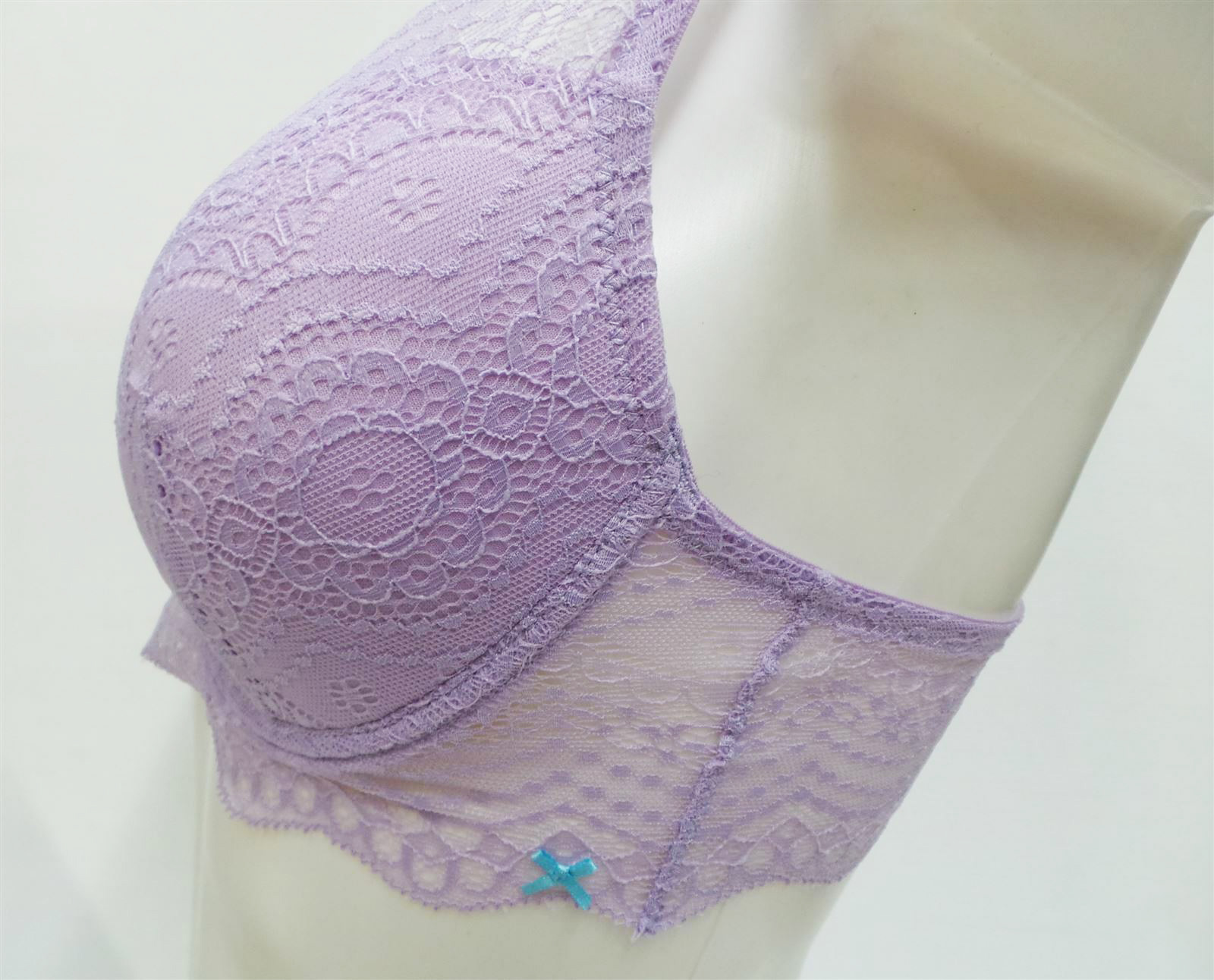 Сутиен Bralette Infiore Joy Flash 3004 с твърда чашка Balconette
