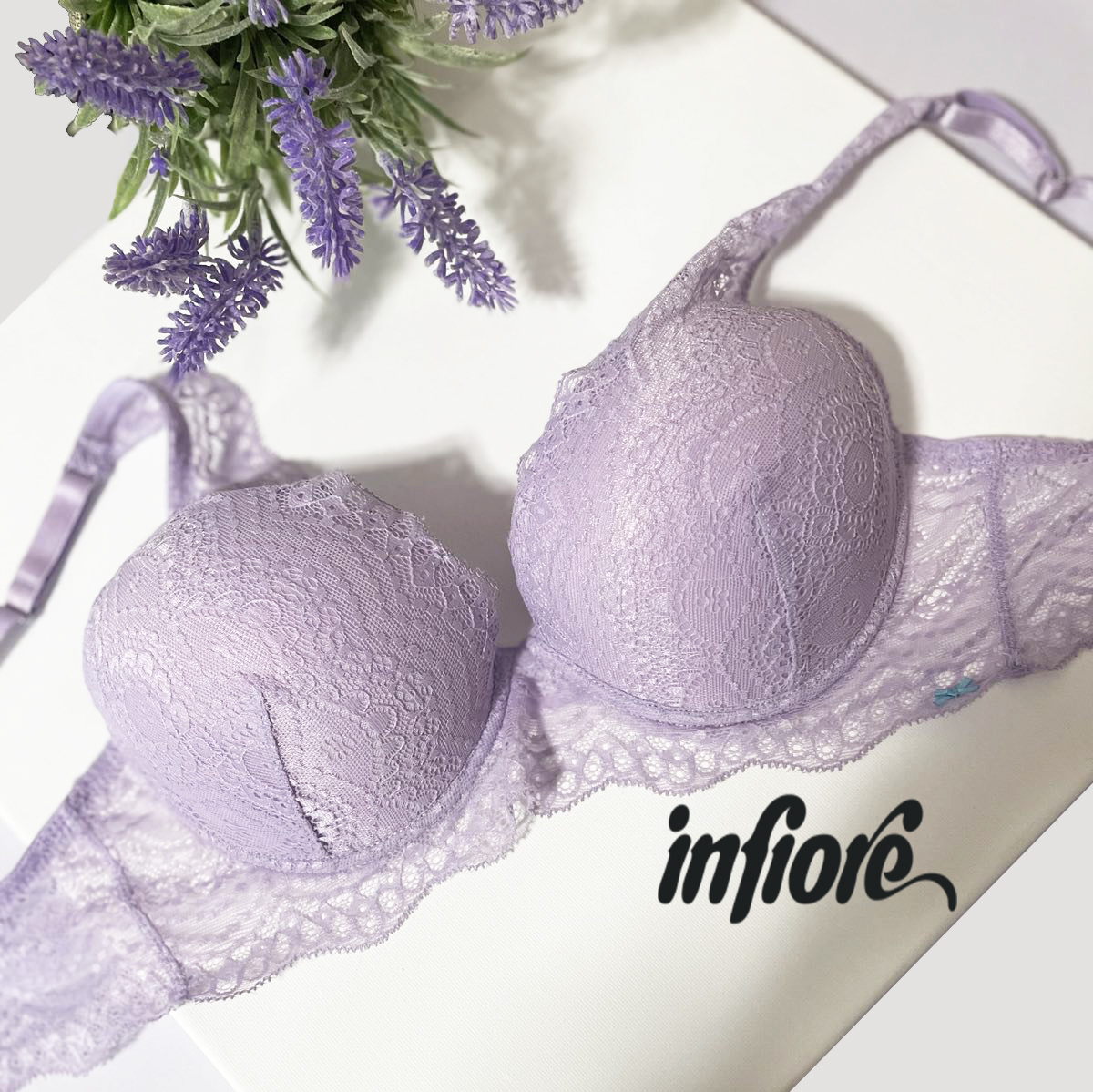 Сутиен Bralette Infiore Joy Flash 3004 с твърда чашка Balconette